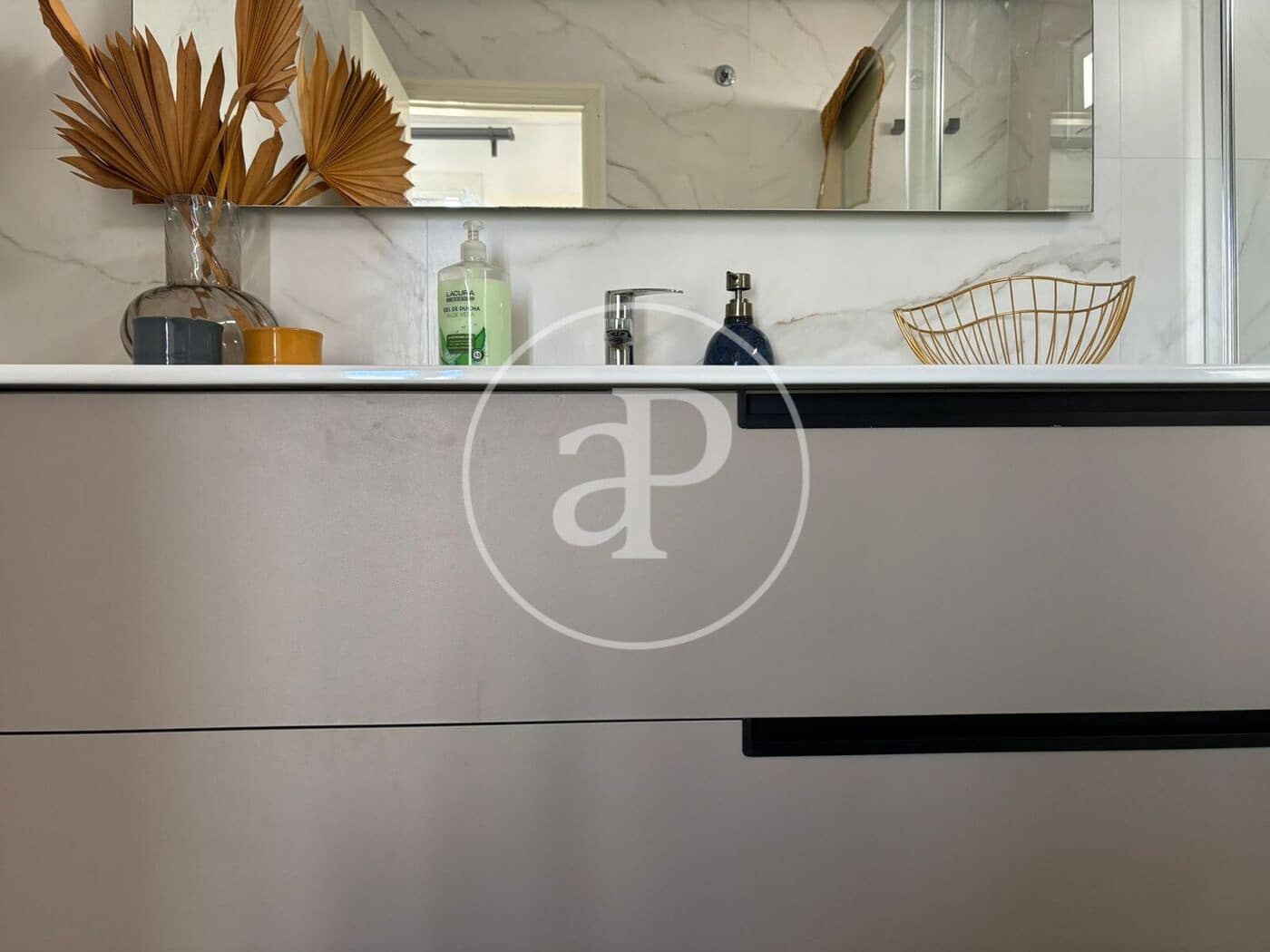 1 sovrum Takvåning att hyra i Valencia stad - 1 900 € (Ref: 9791133)