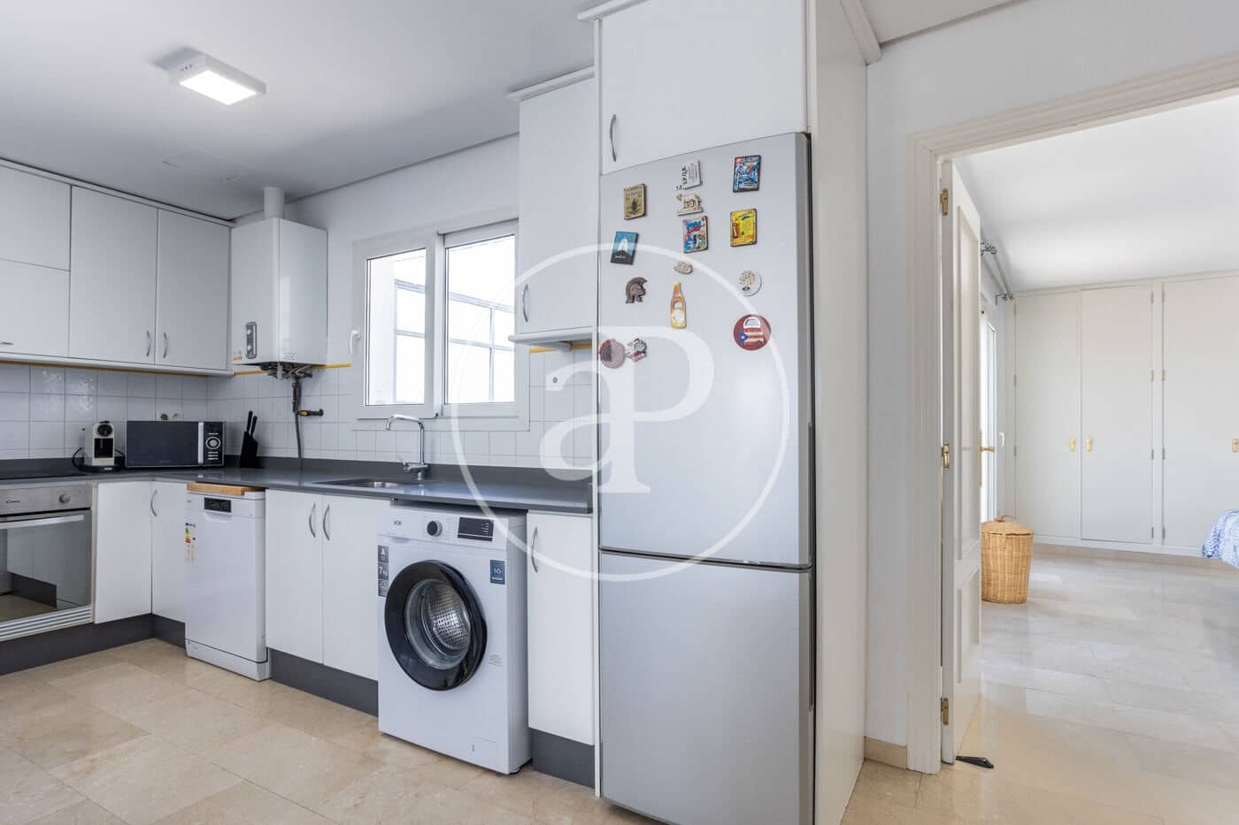 1 slaapkamer Penthouse te huur in Valencia stad - € 1.900 (Ref: 9791133)