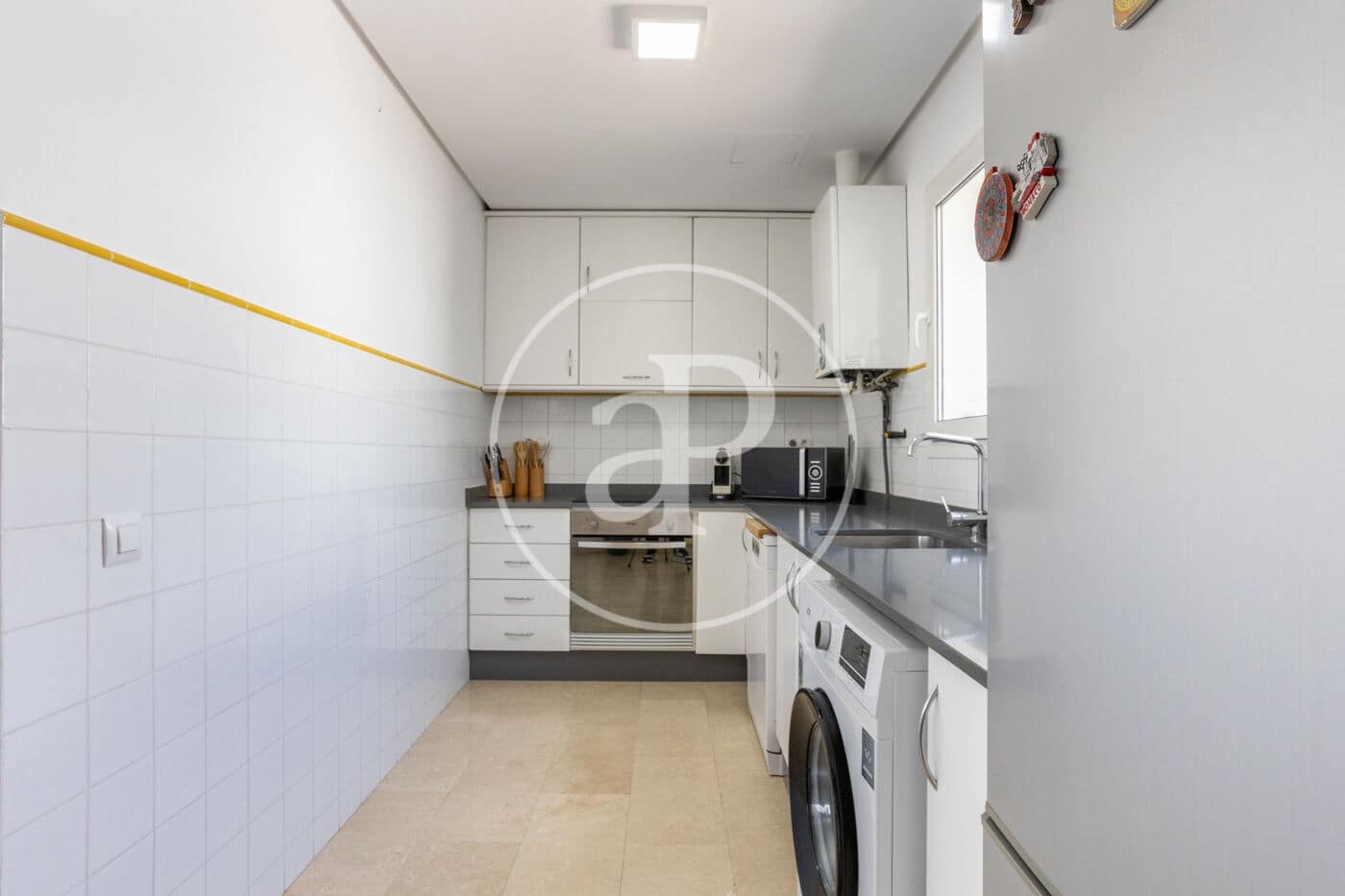 1 slaapkamer Penthouse te huur in Valencia stad - € 1.900 (Ref: 9791133)