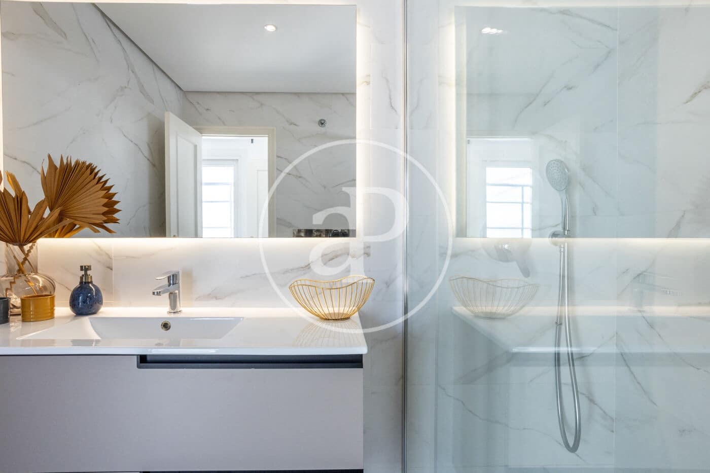 1 slaapkamer Penthouse te huur in Valencia stad - € 1.900 (Ref: 9791133)