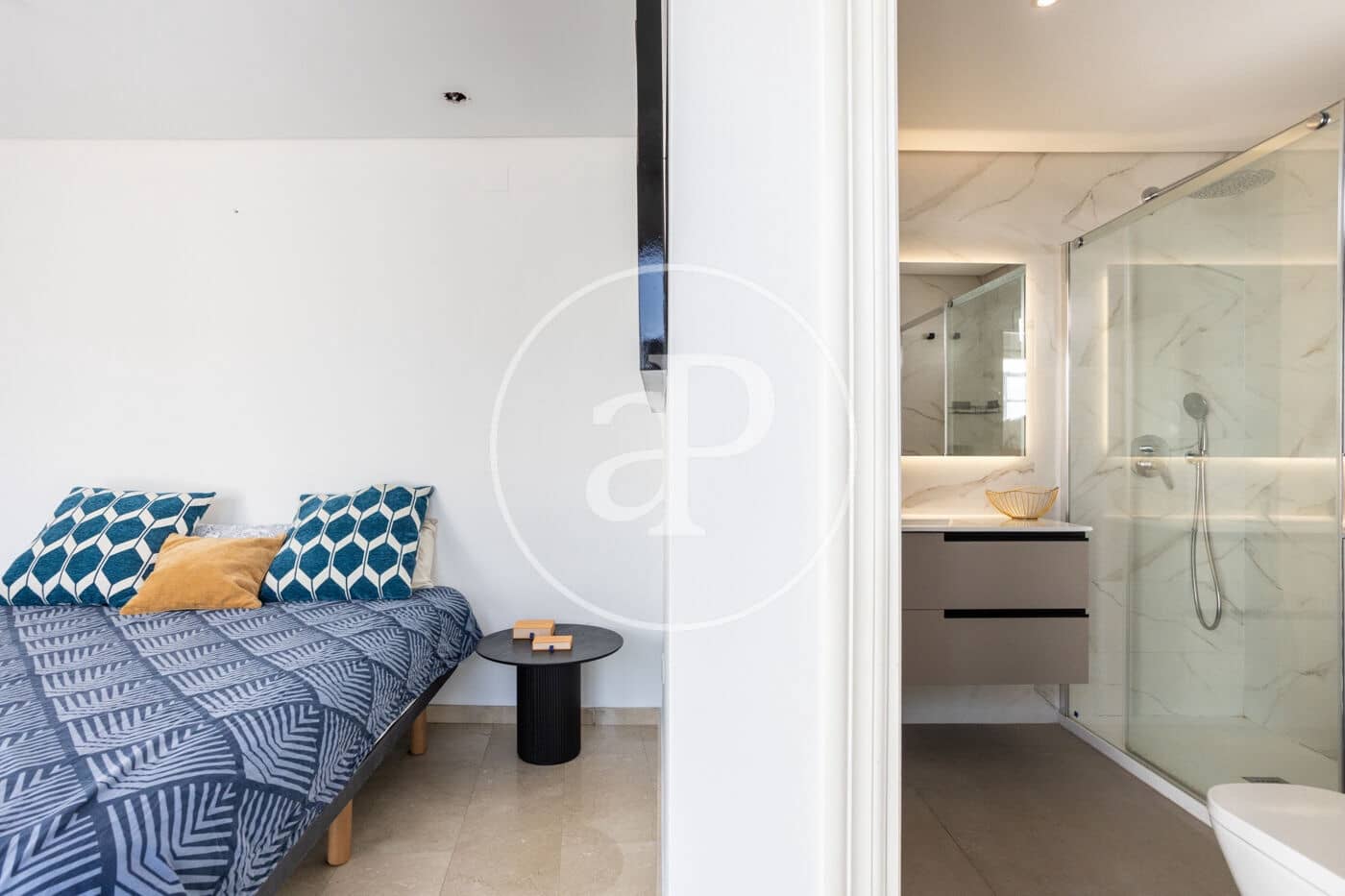1 slaapkamer Penthouse te huur in Valencia stad - € 1.900 (Ref: 9791133)