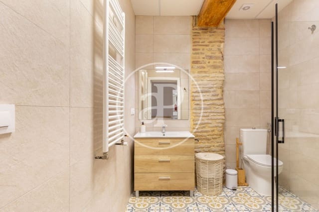 3 soveværelse Lejlighed til leje i Cabanyal-Canyamelar, Valencia by - € 1.700 (Ref: 9791134)