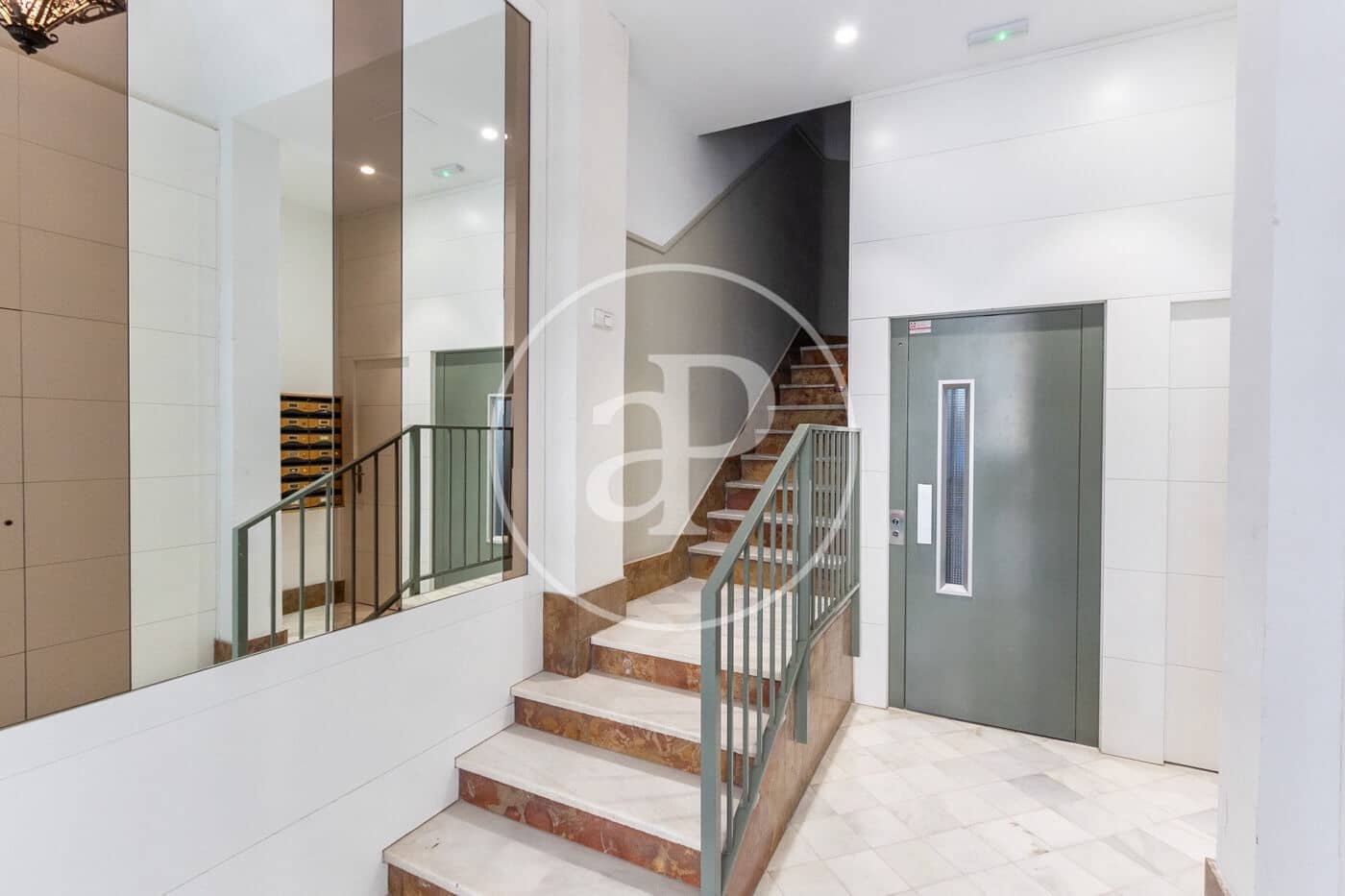 2 soverom Leilighet til leie i Valencia by - € 1 500 (Ref: 9791135)