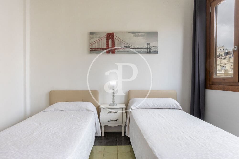 2 soverom Leilighet til leie i Valencia by - € 1 500 (Ref: 9791135)