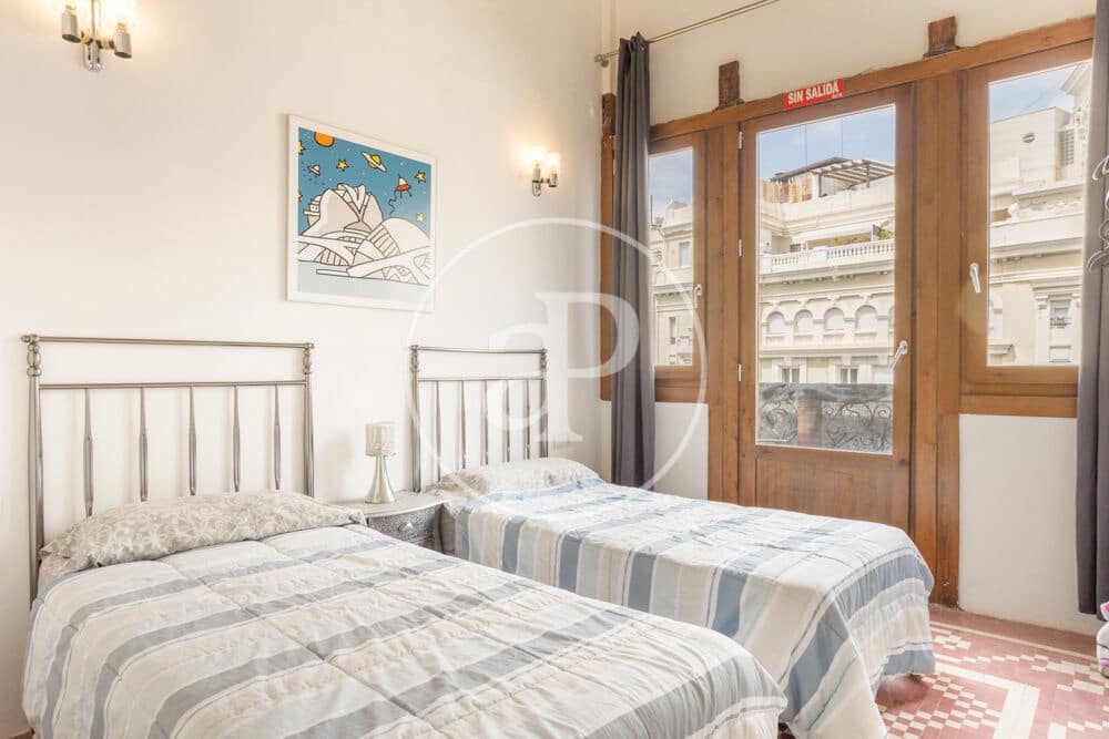 2 soverom Leilighet til leie i Valencia by - € 1 500 (Ref: 9791135)