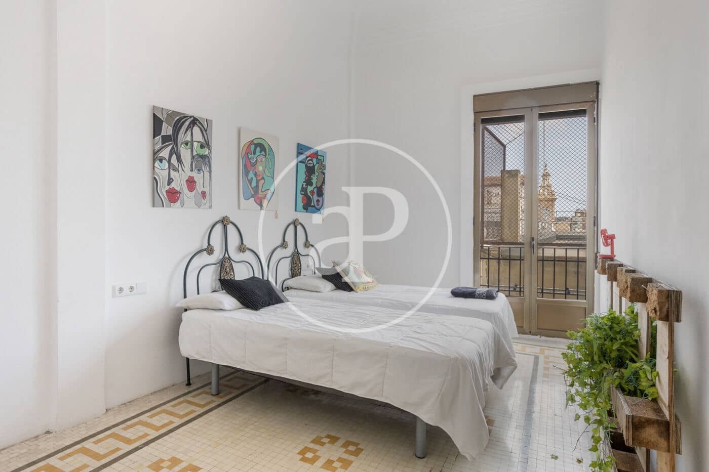 3 bedroom Apartment for rent in Valencia city - € 2,500 (Ref: 9791136)