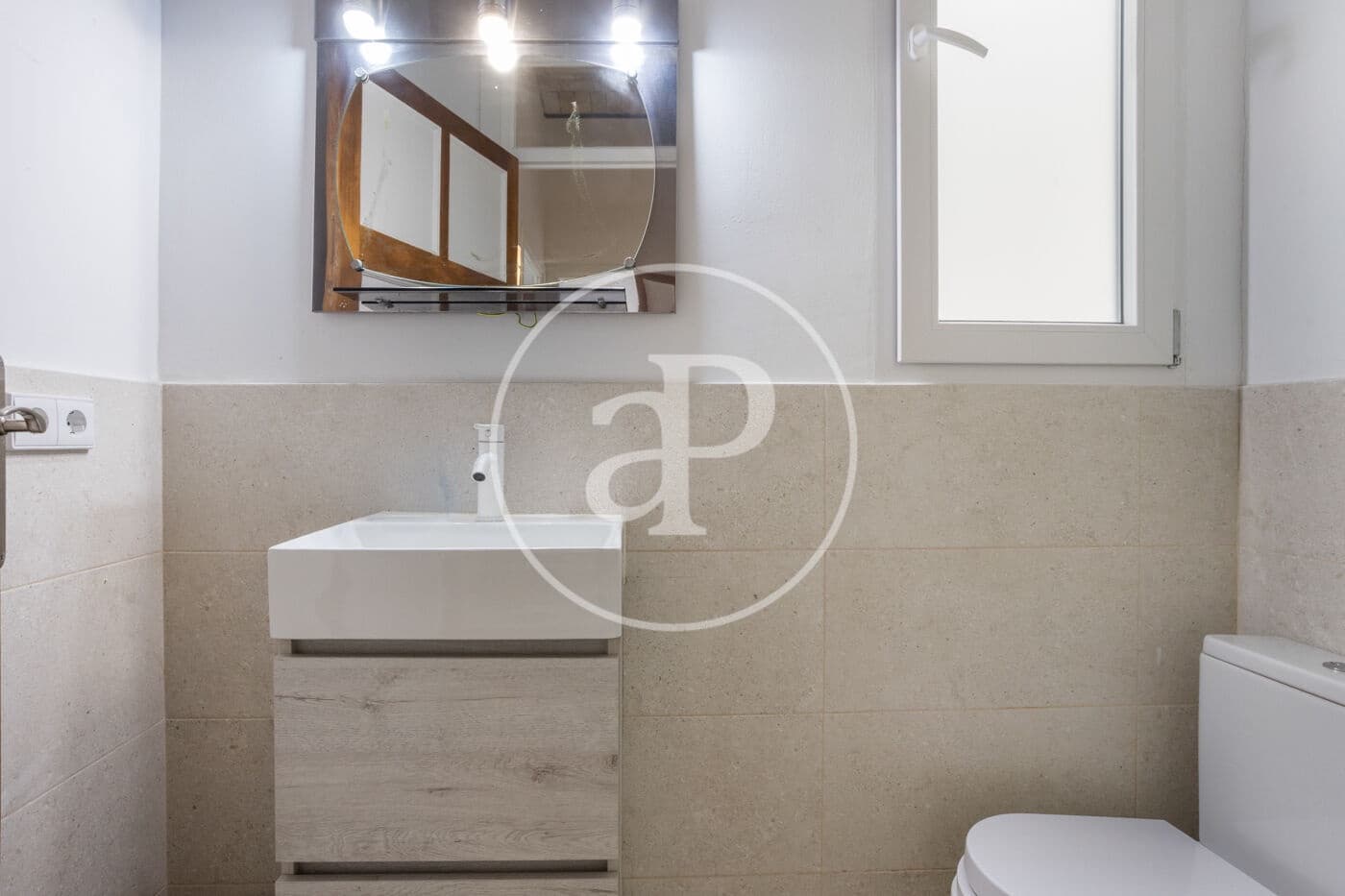 3 bedroom Apartment for rent in Valencia city - € 2,500 (Ref: 9791136)