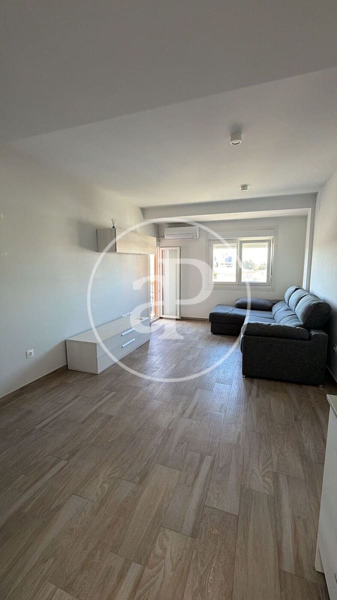 3 bedroom Apartment for rent in Xirivella - € 1,150 (Ref: 9791137)