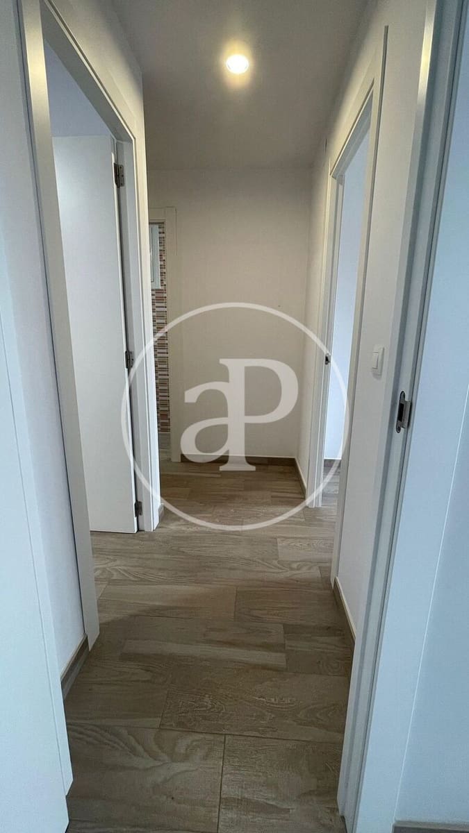 3 bedroom Apartment for rent in Xirivella - € 1,150 (Ref: 9791137)