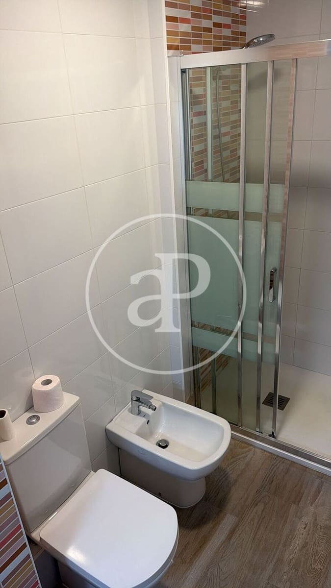 3 bedroom Apartment for rent in Xirivella - € 1,150 (Ref: 9791137)