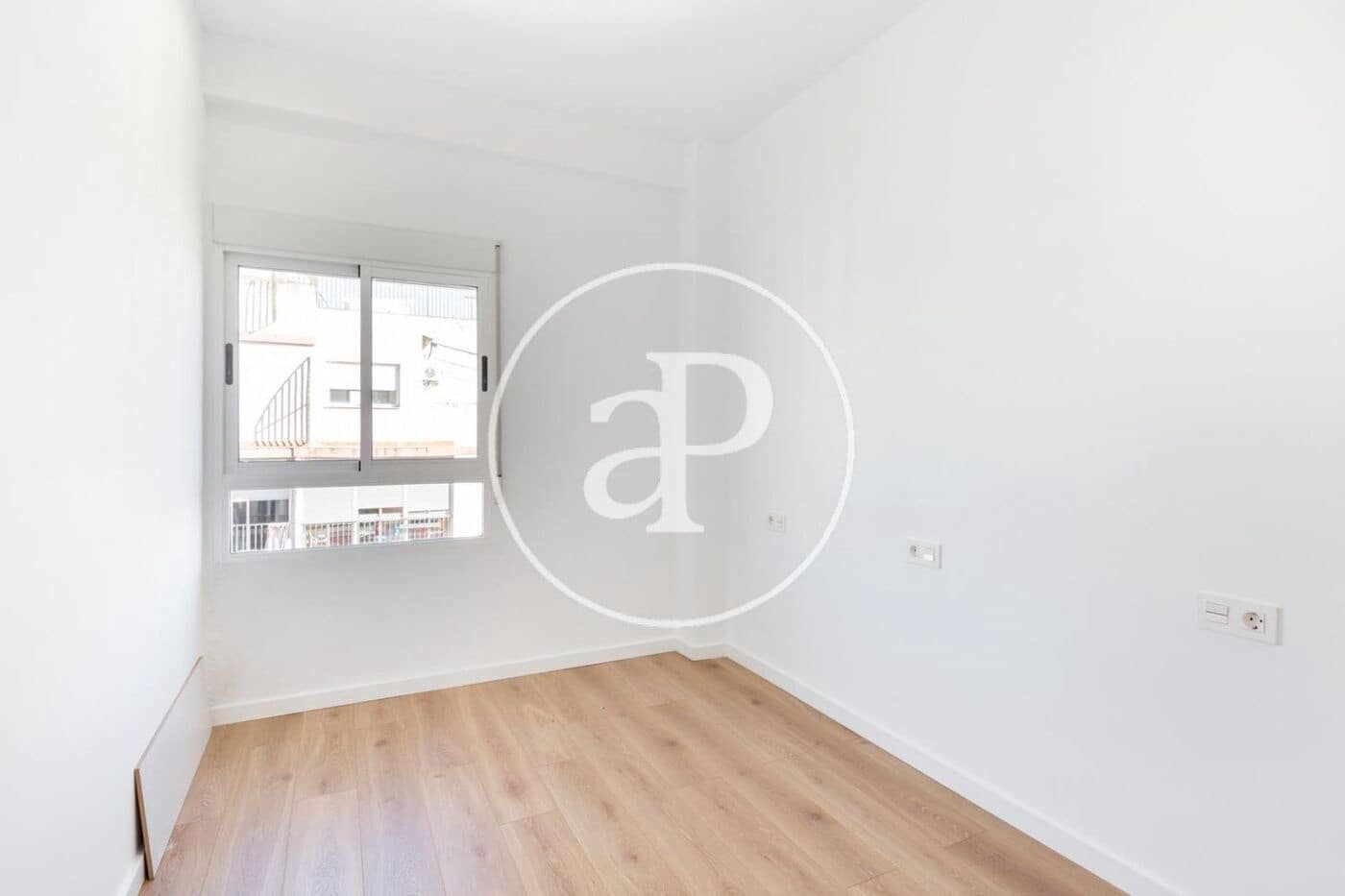 2 makuuhuone Kattohuoneisto vuokrattavana paikassa Valencia kaupunki - 2 000 € (Ref: 9791138)