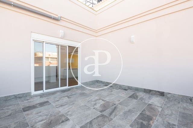 2 slaapkamer Penthouse te huur in Russafa, Valencia stad - € 2.000 (Ref: 9791138)