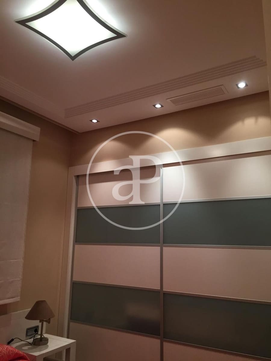 3 Zimmer Apartment zu vermieten in Valencia Stadt - 2.000 € (Ref: 9791139)