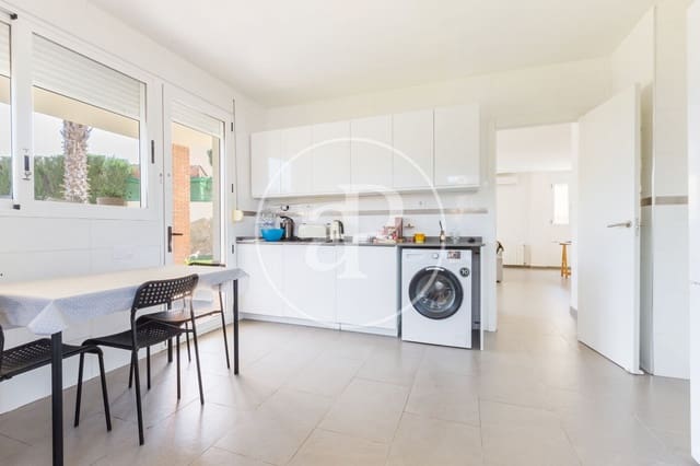 4 soveværelse Villa til salg i San Antonio de Benagéber med swimmingpool - € 590.000 (Ref: 9794740)