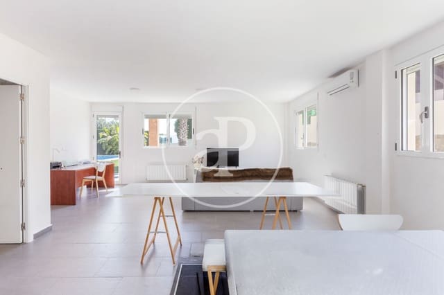 4 soveværelse Villa til salg i San Antonio de Benagéber med swimmingpool - € 590.000 (Ref: 9794740)