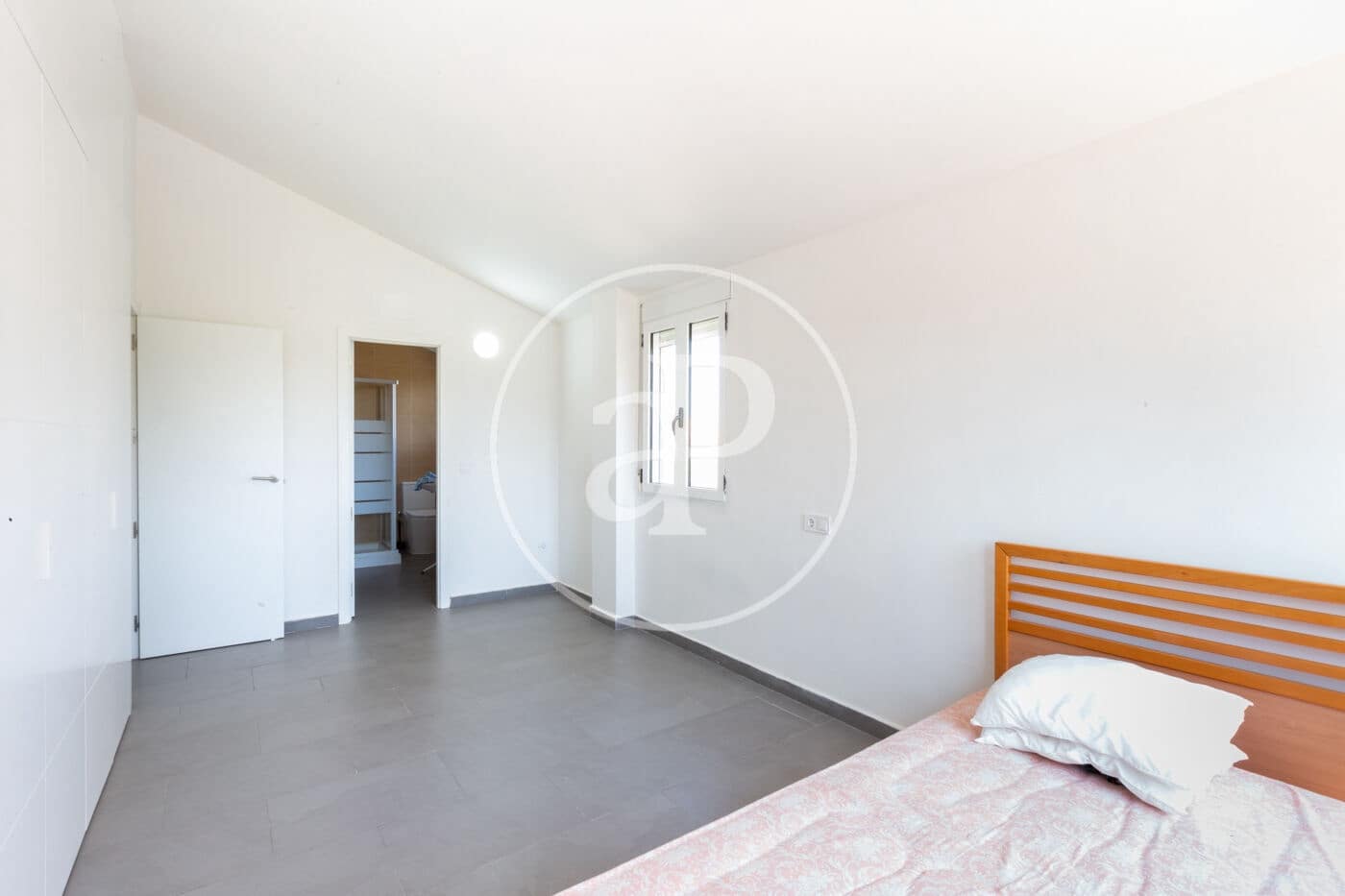 4 soveværelse Villa til salg i San Antonio de Benageber med swimmingpool - € 590.000 (Ref: 9794740)