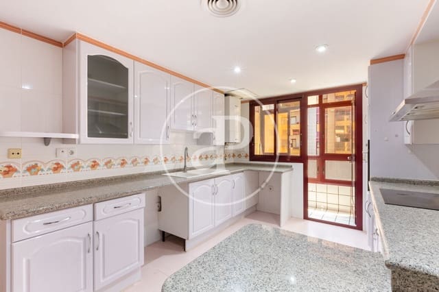 4 sypialnia Apartament na sprzedaż w Mestalla, Miasto Walencja - 850 000 € (Ref: 9794741)