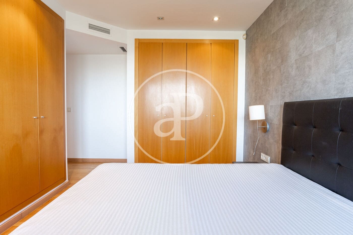 3 soverom Leilighet til leie i Valencia by med garasje - € 2 600 (Ref: 9797218)