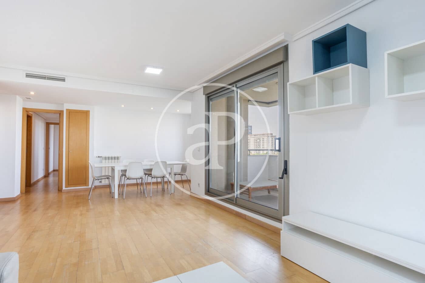 3 soverom Leilighet til leie i Valencia by med garasje - € 2 600 (Ref: 9797218)