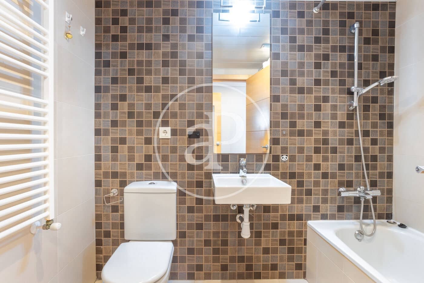 3 soverom Leilighet til leie i Valencia by med garasje - € 2 600 (Ref: 9797218)