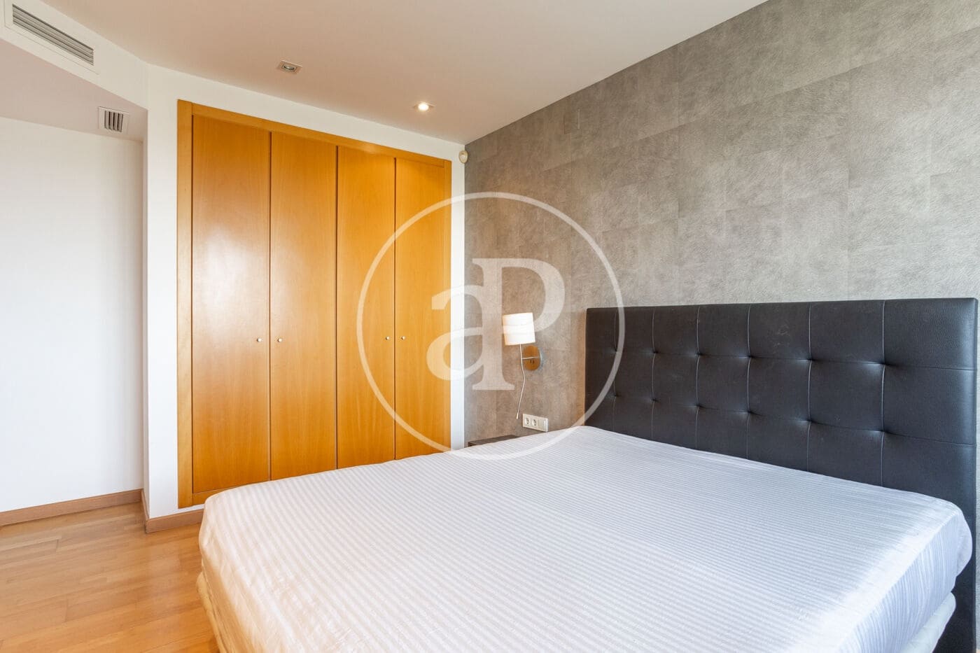 3 soverom Leilighet til leie i Valencia by med garasje - € 2 600 (Ref: 9797218)