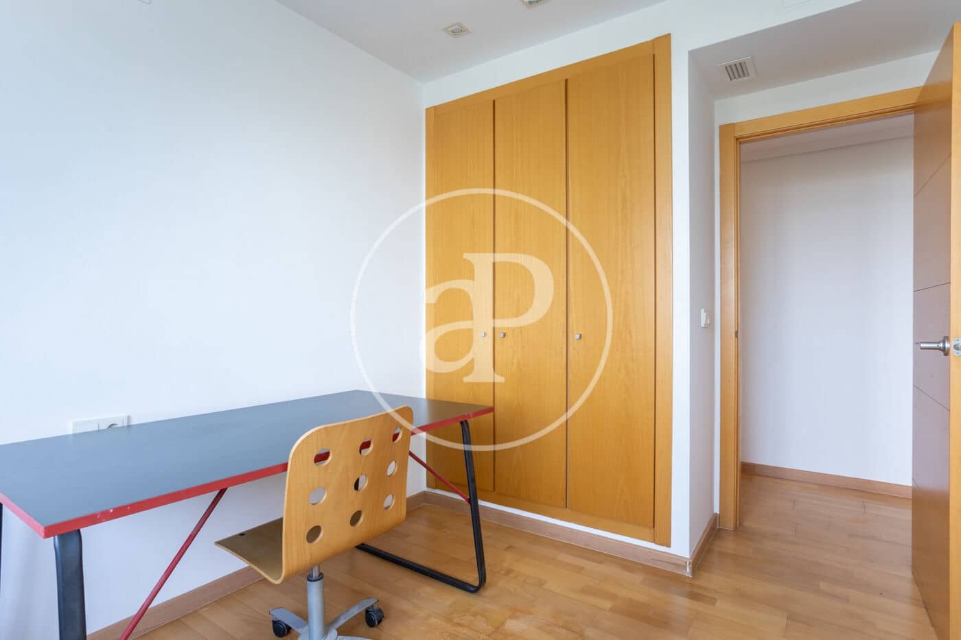 3 soverom Leilighet til leie i Valencia by med garasje - € 2 600 (Ref: 9797218)