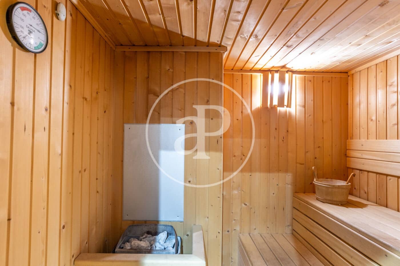 3 soverom Leilighet til leie i Valencia by med garasje - € 2 600 (Ref: 9797218)