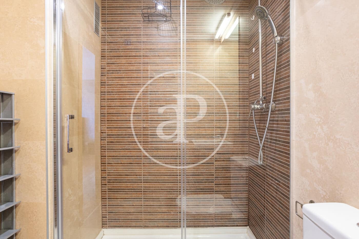 3 soverom Leilighet til leie i Valencia by med garasje - € 2 600 (Ref: 9797218)