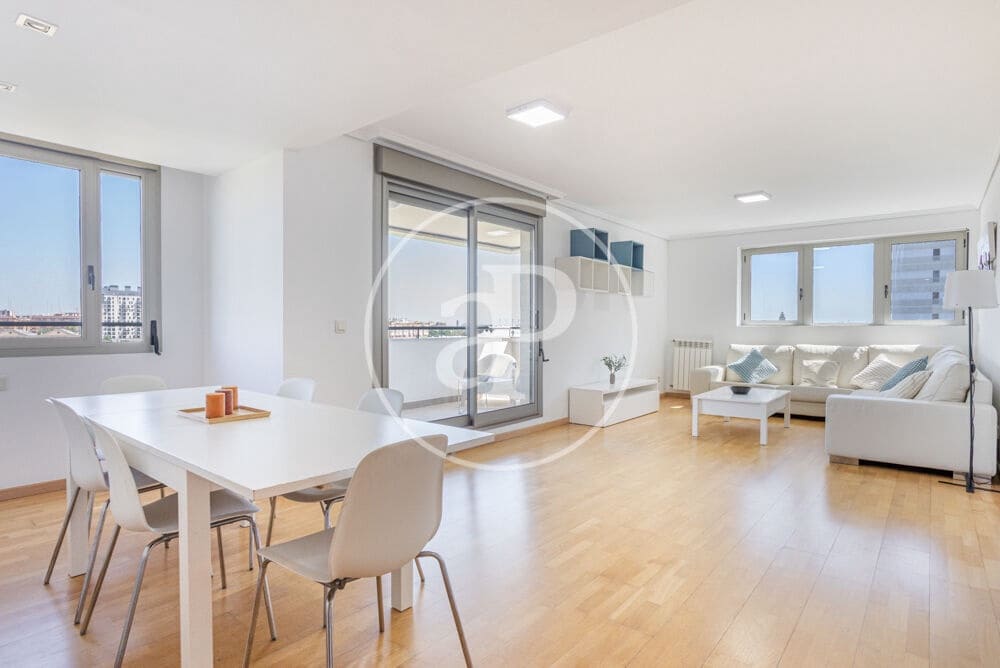 3 slaapkamer Appartement te huur in Valencia stad met garage - € 1.950 (Ref: 9797218)