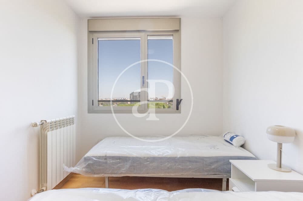 3 slaapkamer Appartement te huur in Valencia stad met garage - € 1.950 (Ref: 9797218)