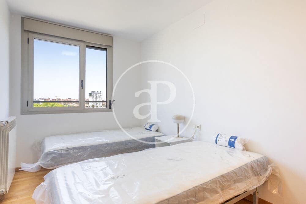 3 slaapkamer Appartement te huur in Valencia stad met garage - € 1.950 (Ref: 9797218)