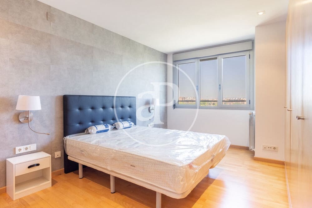 3 slaapkamer Appartement te huur in Valencia stad met garage - € 1.950 (Ref: 9797218)