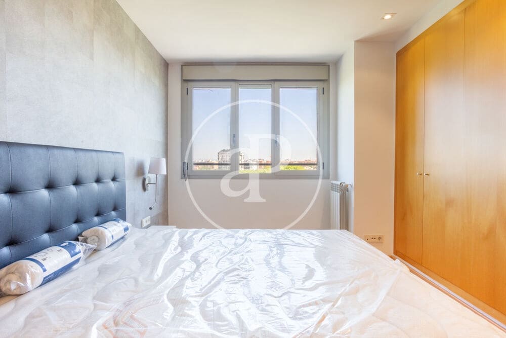 3 slaapkamer Appartement te huur in Valencia stad met garage - € 1.950 (Ref: 9797218)