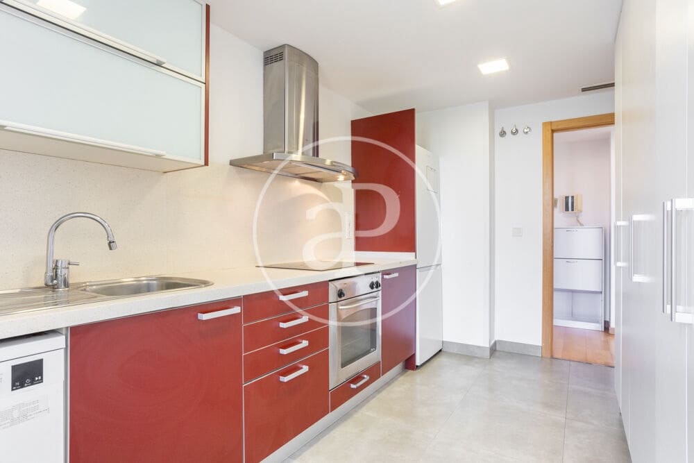 3 slaapkamer Appartement te huur in Valencia stad met garage - € 1.950 (Ref: 9797218)