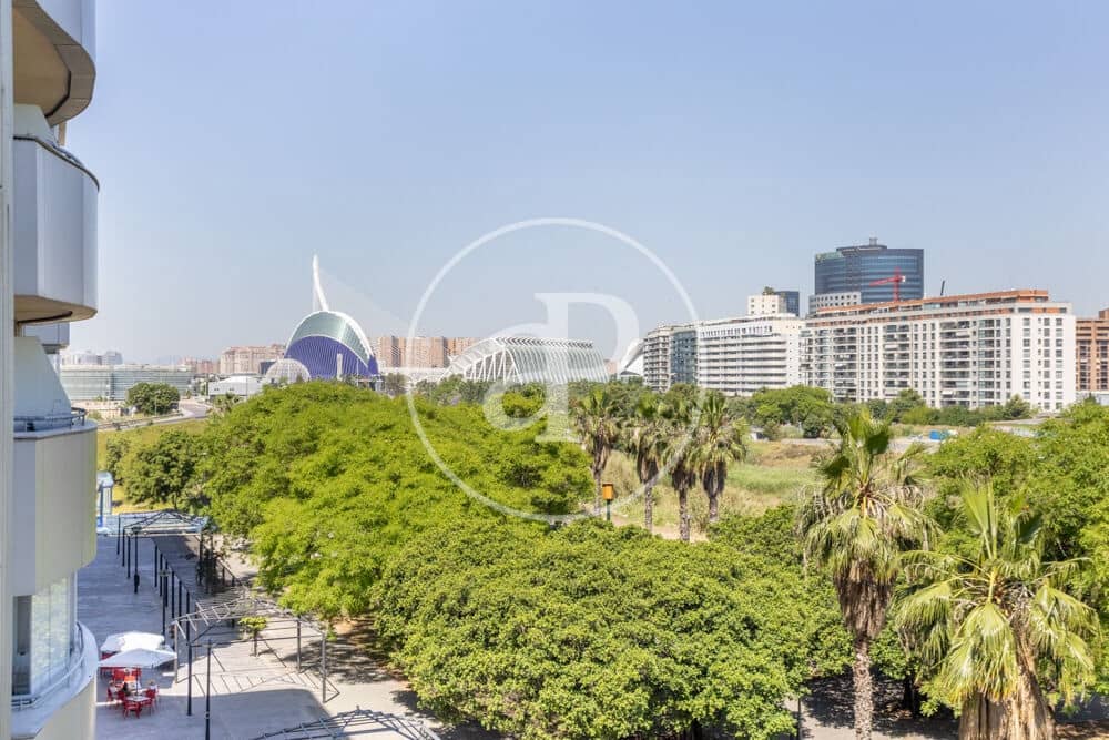 3 slaapkamer Appartement te huur in Valencia stad met garage - € 1.950 (Ref: 9797218)