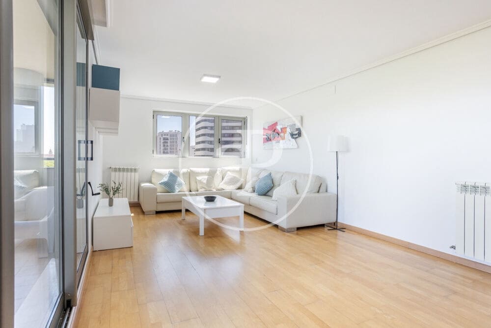 3 slaapkamer Appartement te huur in Valencia stad met garage - € 1.950 (Ref: 9797218)
