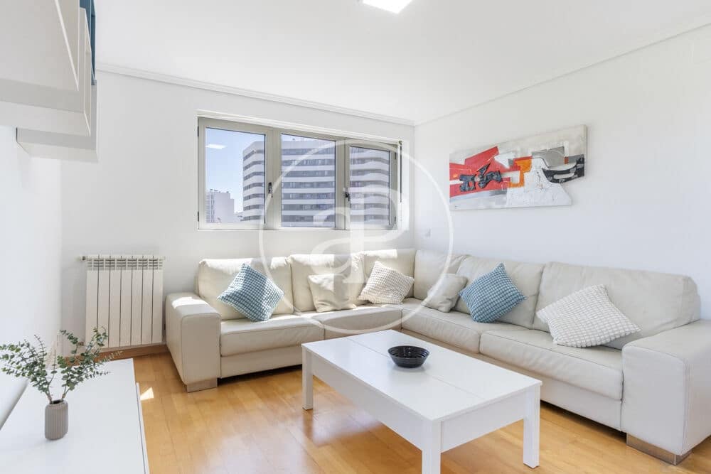 3 slaapkamer Appartement te huur in Valencia stad met garage - € 1.950 (Ref: 9797218)