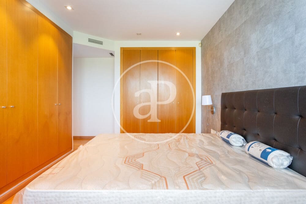 3 slaapkamer Appartement te huur in Valencia stad met garage - € 1.950 (Ref: 9797218)