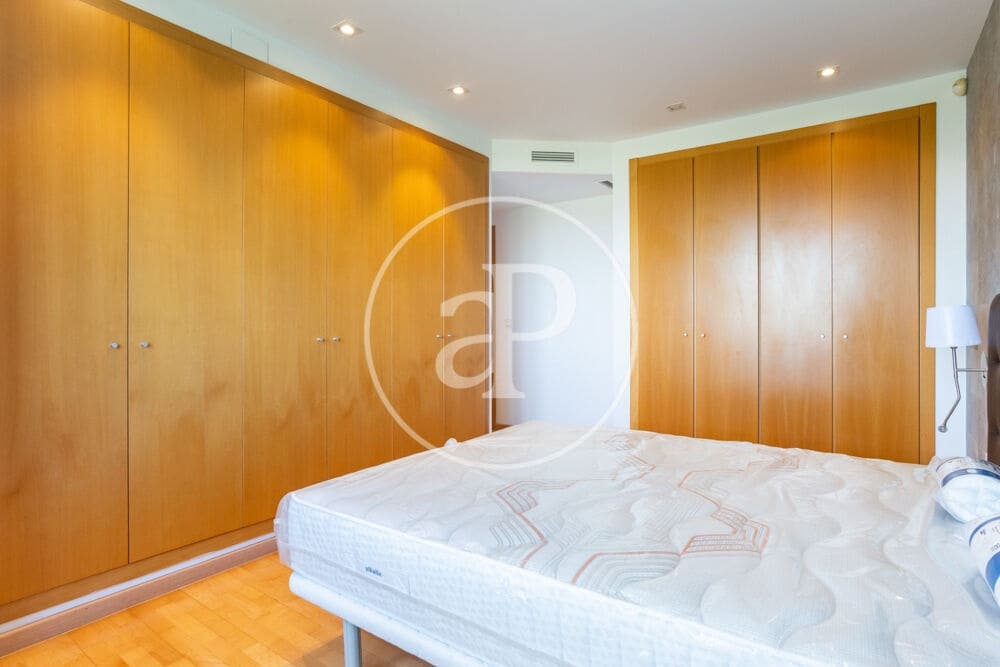 3 slaapkamer Appartement te huur in Valencia stad met garage - € 1.950 (Ref: 9797218)
