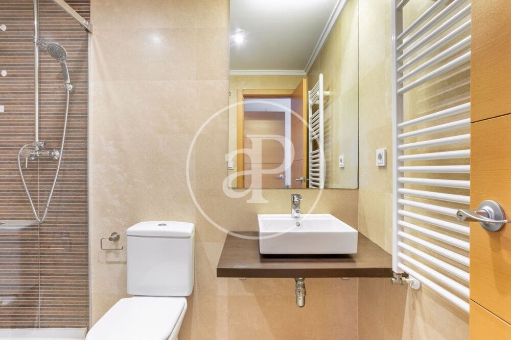 3 slaapkamer Appartement te huur in Valencia stad met garage - € 1.950 (Ref: 9797218)