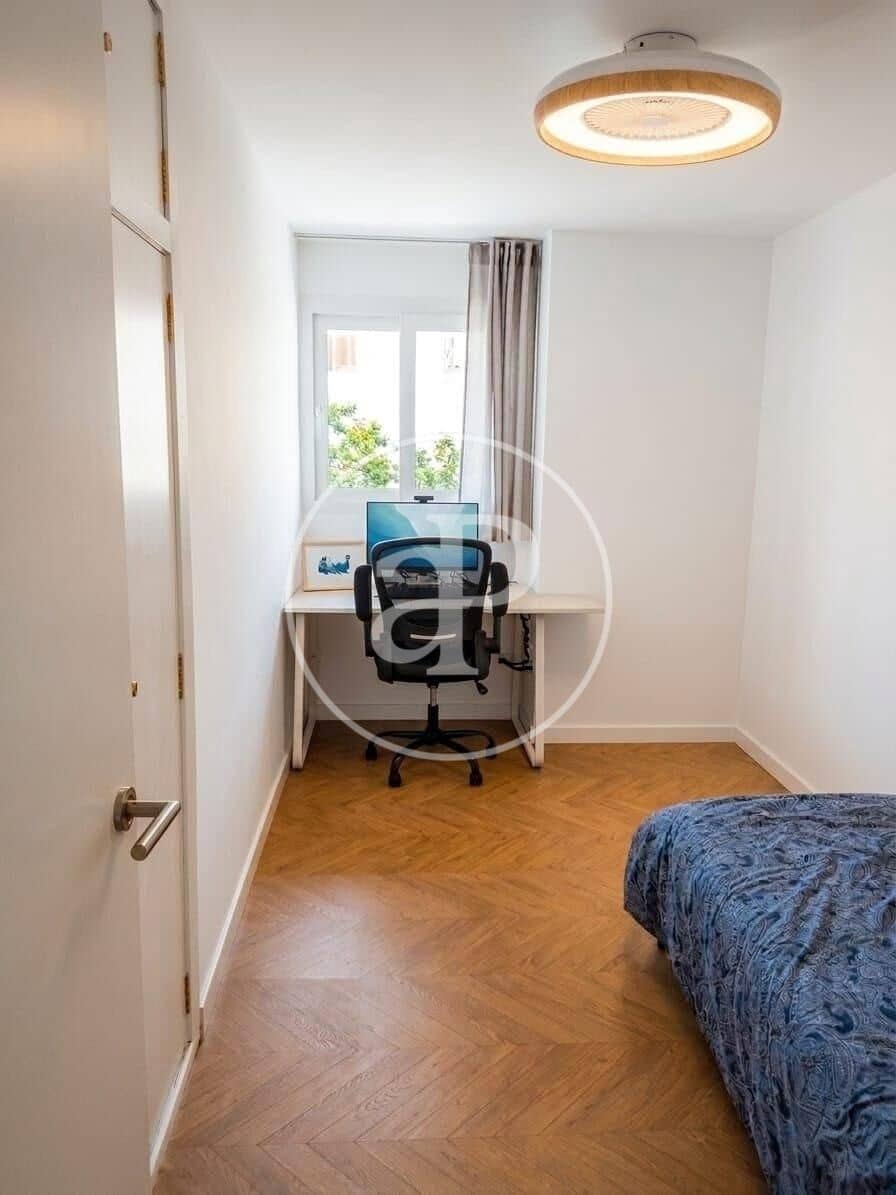 4 camera da letto Appartamento da affittare in Valencia citta - 2.100 € (Rif: 9797219)