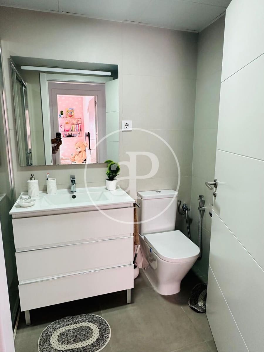 3 bedroom Apartment for rent in Valencia city with pool garage - € 2,600 (Ref: 9797223)