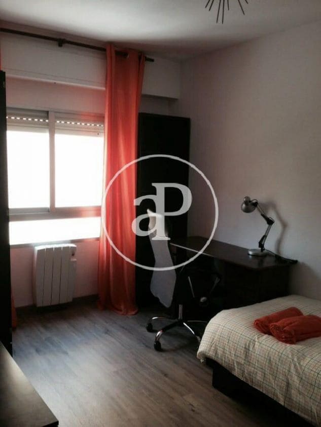 4 slaapkamer Appartement te huur in Valencia stad - € 1.550 (Ref: 9797224)