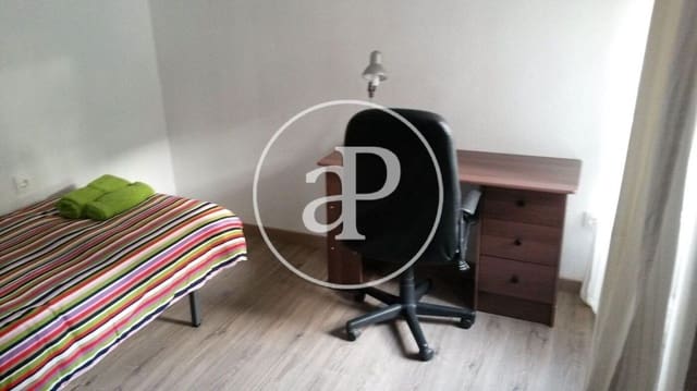 4 slaapkamer Appartement te huur in Ciutat Jardi, Valencia stad - € 1.550 (Ref: 9797224)