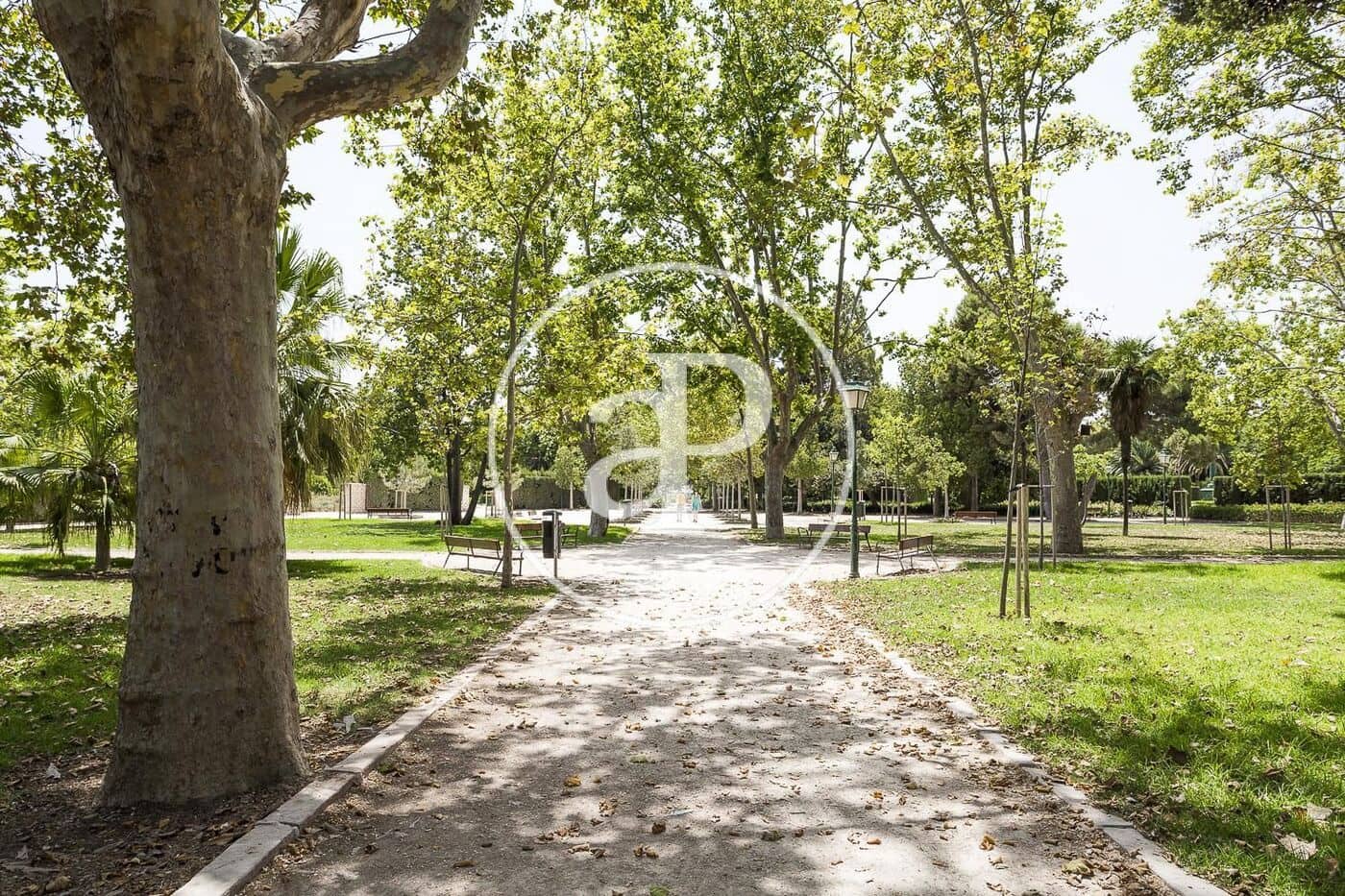 4 slaapkamer Appartement te huur in Valencia stad - € 1.550 (Ref: 9797224)