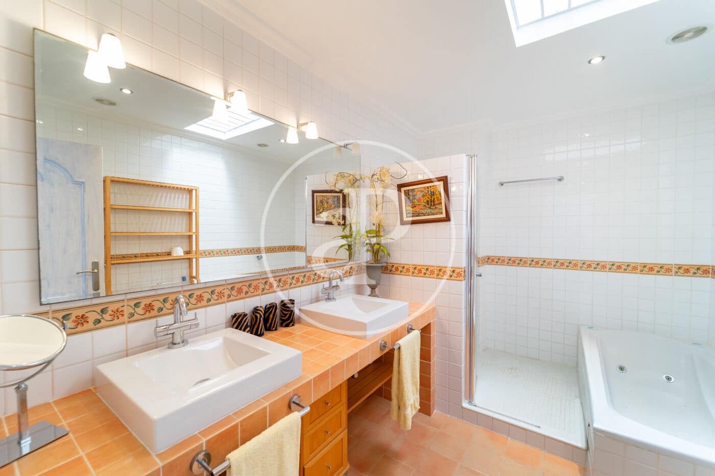 4 slaapkamer Villa te huur in Alicante stad met garage - € 3.000 (Ref: 9799379)