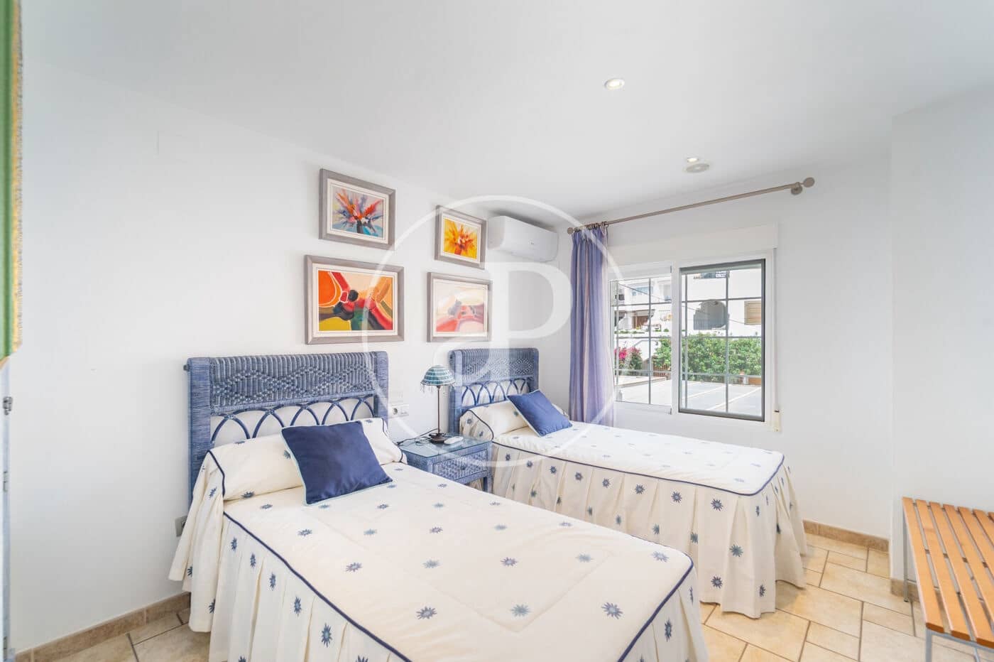 4 slaapkamer Villa te huur in Alicante stad met garage - € 3.000 (Ref: 9799379)