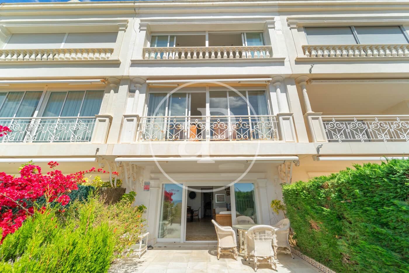 4 slaapkamer Villa te huur in Alicante stad met garage - € 3.000 (Ref: 9799379)