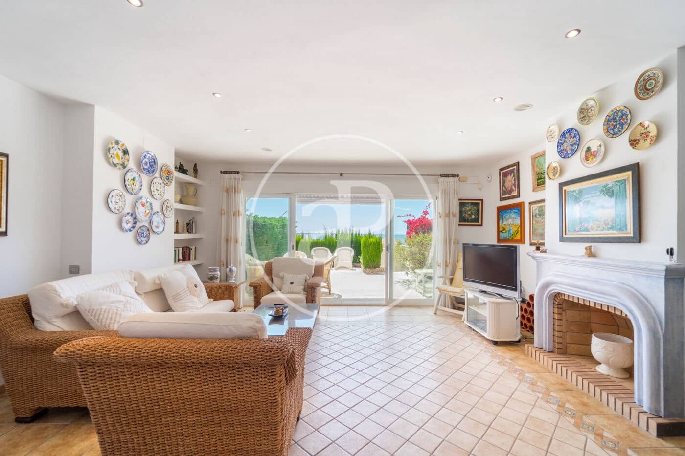 4 slaapkamer Villa te huur in Alicante stad met garage - € 3.000 (Ref: 9799379)