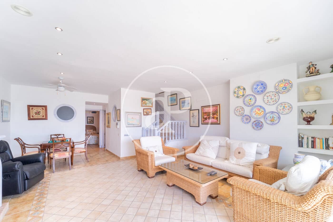 4 slaapkamer Villa te huur in Alicante stad met garage - € 3.000 (Ref: 9799379)